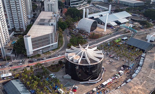 Vista aérea do Shimano Fest no Memorial da América Latina em 2023