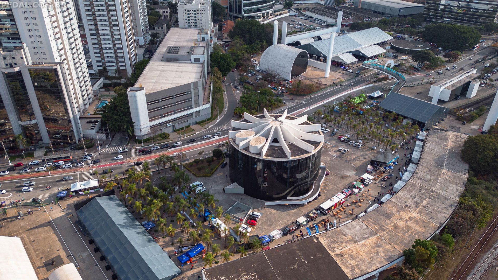 Vista geral do Shimano Fest 2025 no Memorial da América Latina, São Paulo
